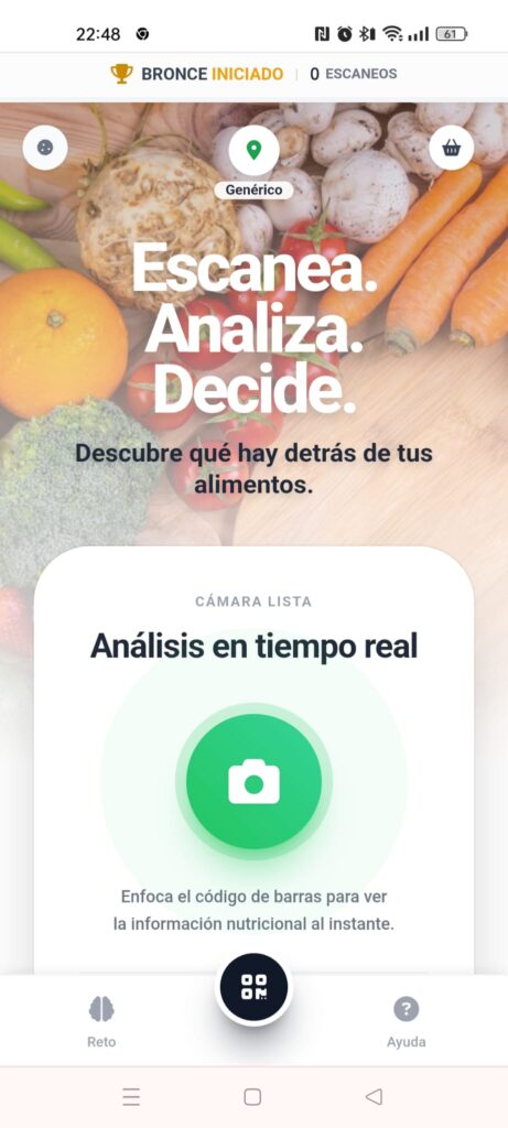 Interfaz de la app para escanear alimentos ClearEat mostrando las calificaciones de NutriScore y el semáforo nutricional de un producto